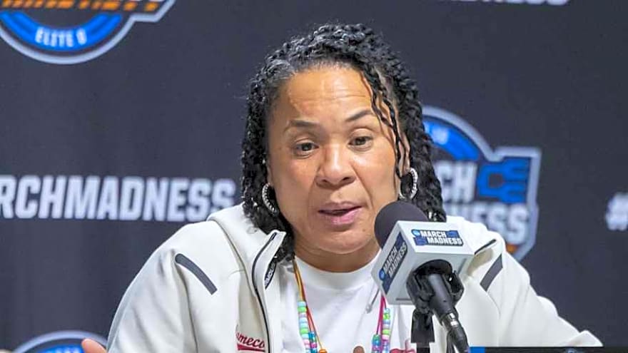 Dawn Staley Offers Update on Ta’Niya Latson After Ankle Injury