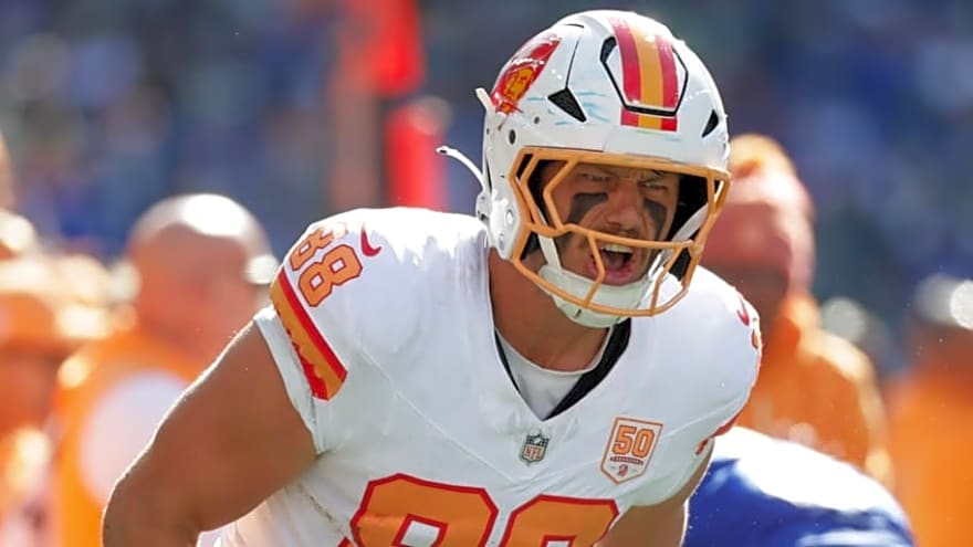  Buccaneers Re-Sign Tight End Cade Otton