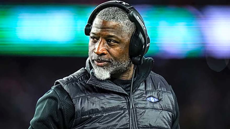 Aaron Glenn Leaves Door Wide Open For Jets Potential Week 12 QB Change