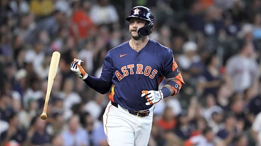Christian Walker Powers His Way to Player of the Homestand Honors