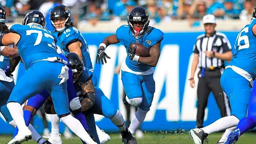 Bears Reportedly Linked to a Surprising (and Questionable) Name in Free Agency