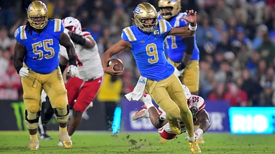 Inside Nebraska Linebacker Dylan Rogers&#39; First Start