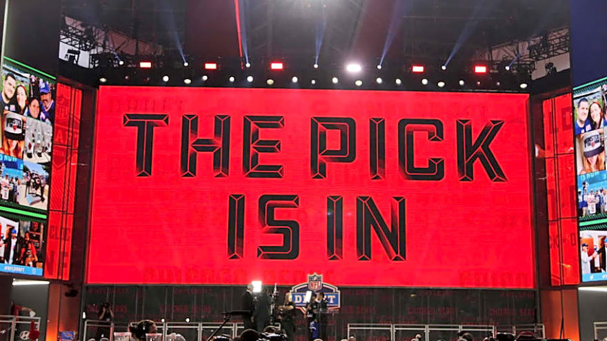 Chicago Bears Land Interior Force in Latest 2026 NFL Mock Draft