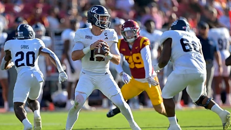 Cincinnati's Newest Quarterback Ranked Among Top-50 FBS Passers