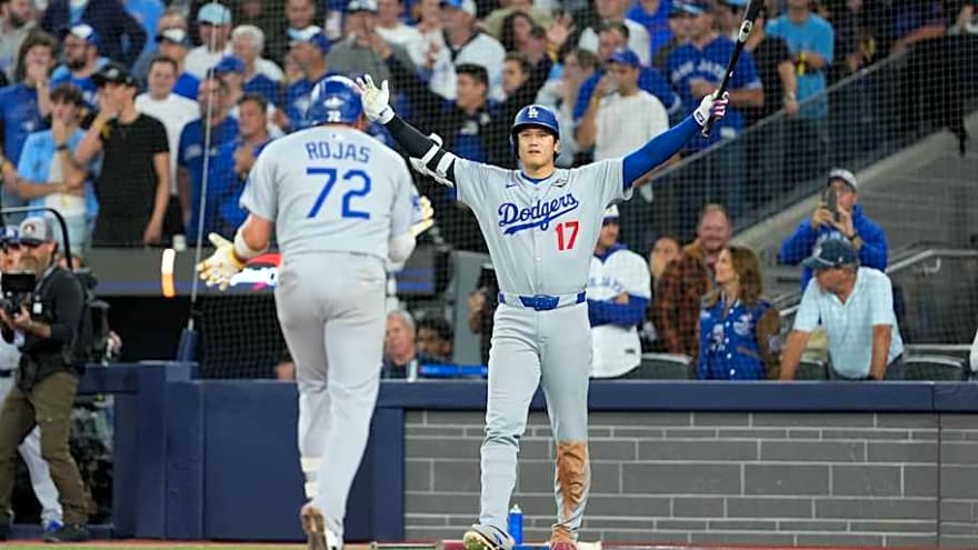 Dodgers' Shohei Ohtani Honoring Miguel Rojas in Touching Way After Death of Father