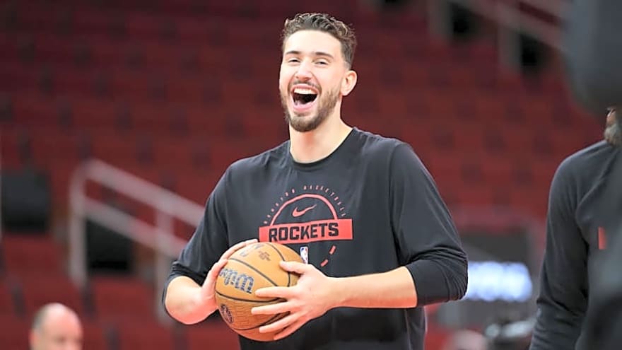 Rockets Alperen Sengun Credits Blazers&#39; Tiago Splitter for His Development