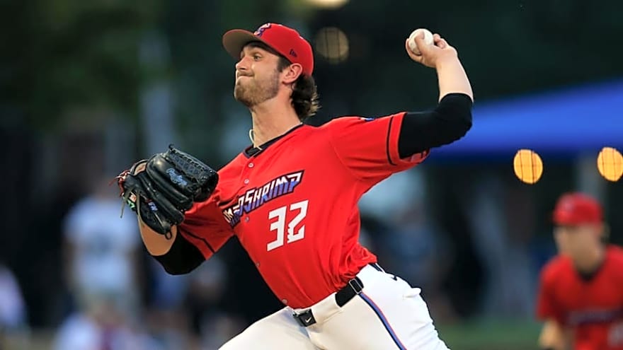 Marlins Top Pitching Prospect Throws 44 Pitches in Injury Rehab Debut