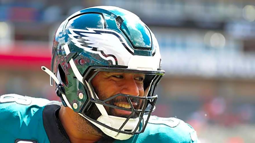 Eagles&#39; Star Tries To Shift Focus: &#39;It&#39;s Dallas Week&#39;