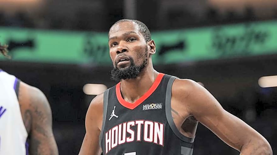 Two Things to Watch for as Rockets Host the Kings