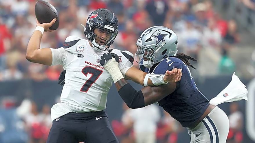Viral Cowboys-Texans Photos Show How Dangerously Close Dallas Came To Brutal Loss