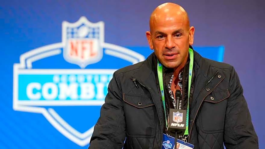 Robert Saleh, Titans Remain Noncommittal on Veteran Pieces