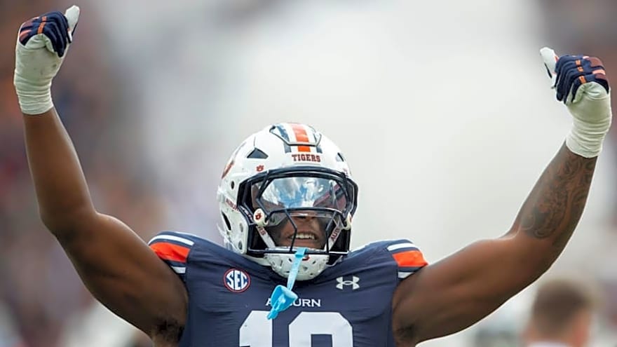 Tigers Neck-and-Neck with Rival Alabama for 4-Star DE