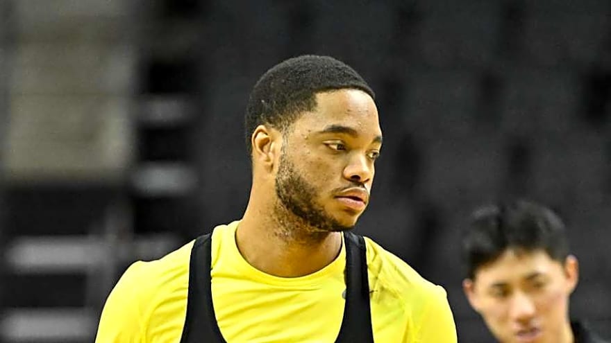 Three Oregon Players That Could Follow Kwame Evans Jr. in the Transfer Portal