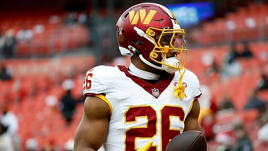 Jeremy McNichols' Hopes of Staying in Commanders' Crowded RB Room Continue Wearing Thin