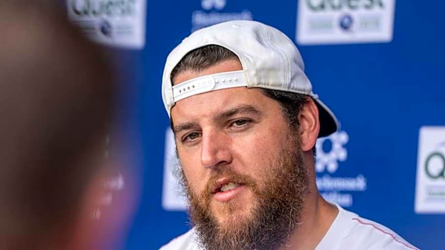 Why Giants IOL Greg Van Roten is Worth Bringing Back for Another Season