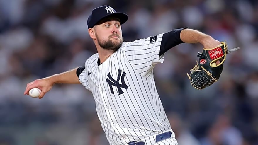 Giants Sign Former Yankees Pitcher