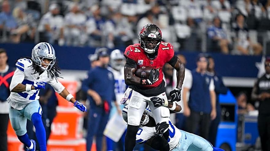 Would the Chargers Benefit from a Chris Godwin Trade?