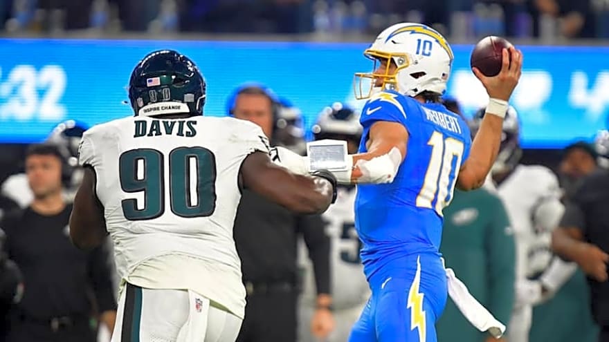 Eagles&#39; Jordan Davis Is Stepping Up As A Locker-Room Leader