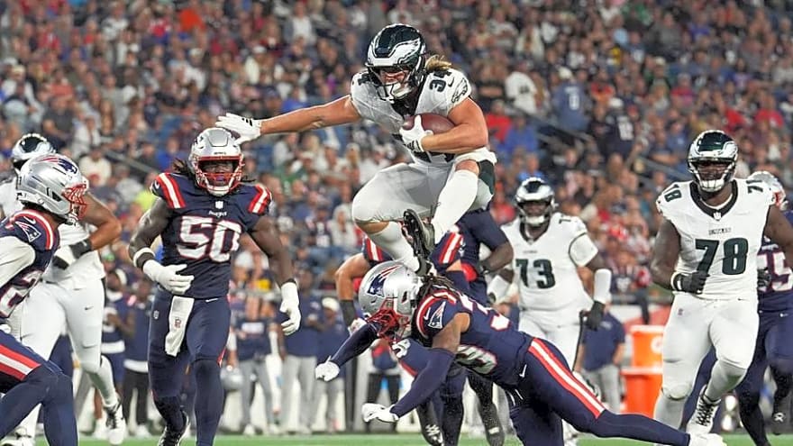 Eagles Final Training Camp Roster: Locks, Bubble Players, And Who's Set To Be Cut