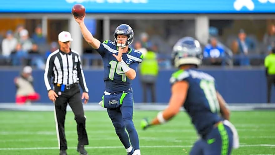 Sam Darnold&#39;s meteoric QB ranking rise continued despite 3 turnovers