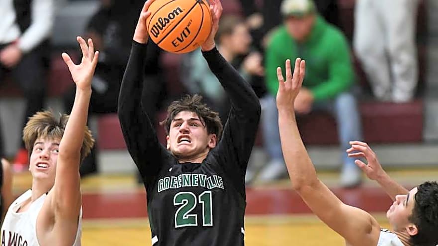 Kansas Basketball Misses on 4-Star Recruit to Big Ten Program
