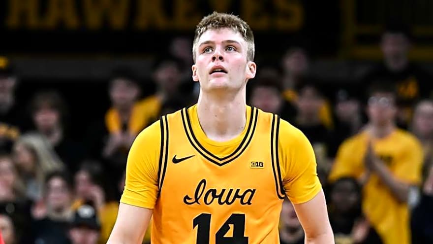 Bennett Stirtz Leaving Lasting Impact at Iowa