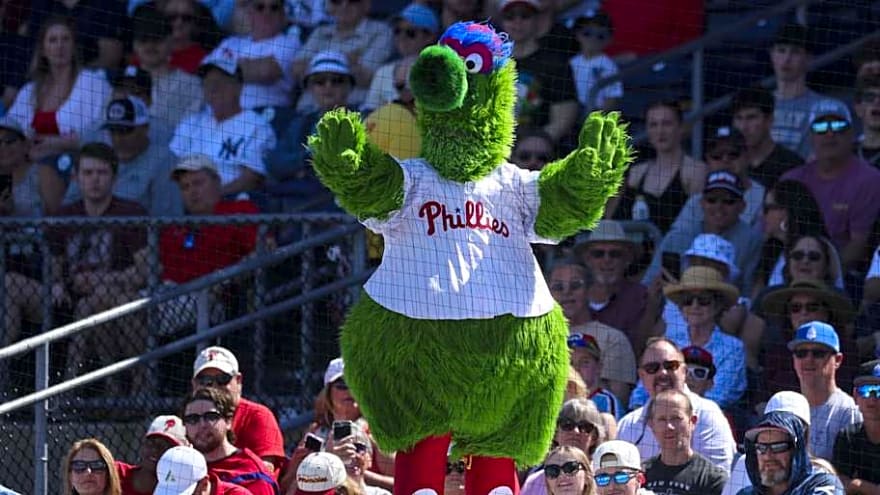 Phillies' Top Pitching Prospect Throws Up Zeros in Spring Training Debut