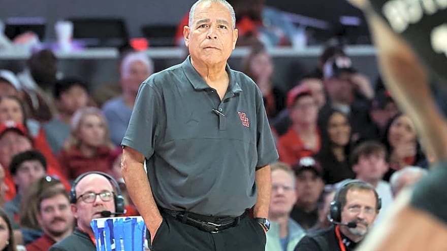 Here’s What Kelvin Sampson Had To Say About Djafar Silimana