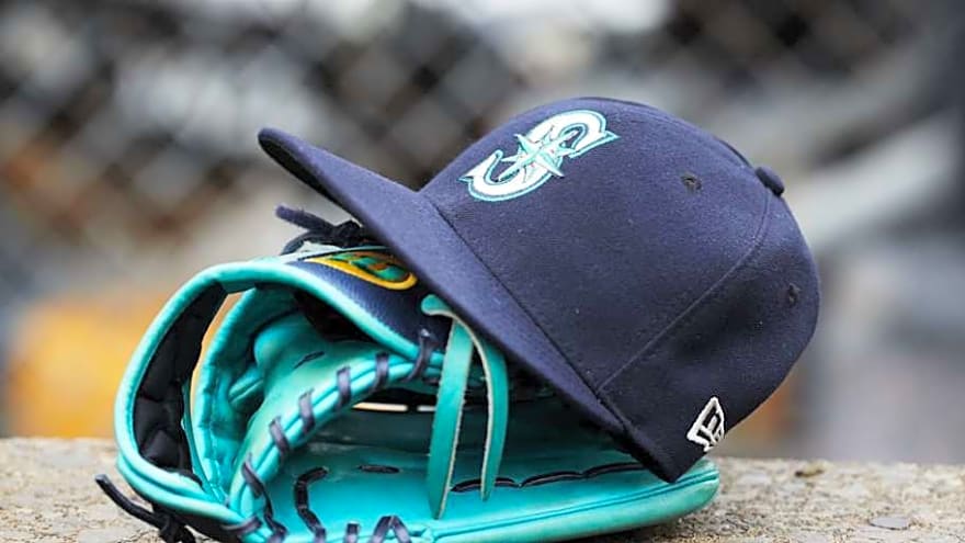 Mariners Struck Gold, Landed 16-Year-Old Star Slugger