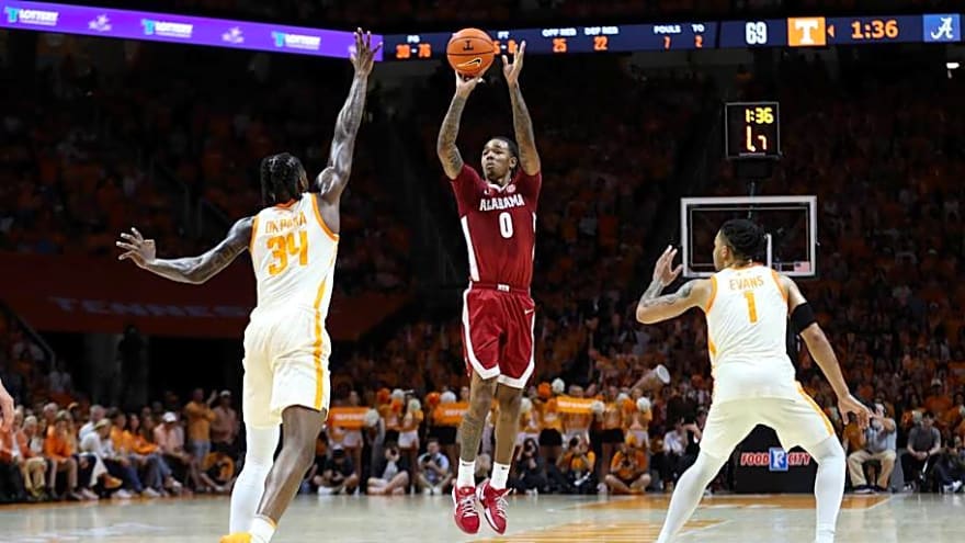 Labaron Philon Clutches Up Late in Comeback Win Over Tennessee