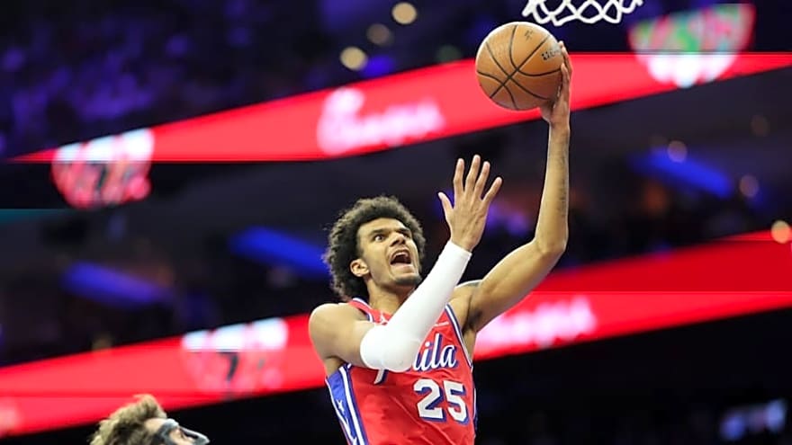 Report: Sixers Plan to Convert Barlow, Walker to Standard Contracts 'At Some Point'