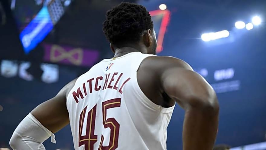 Donovan Mitchell mentoring Cavs rookie ahead of regular season