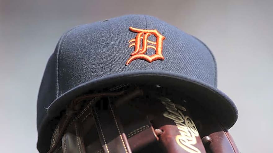 Tigers Steal Intriguing Young Outfielder Away from Division Rival