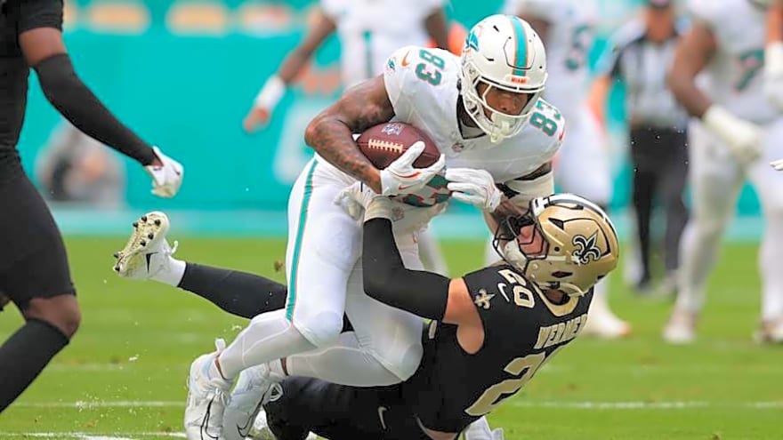 Dolphins 2025 Week 13 Snap Count Observations: Checking out Waller&#39;s work load