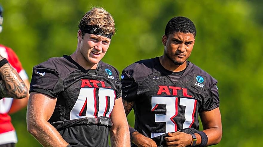 Atlanta Falcons Lose Linebacker to IR, Promote Another from Practice Squad