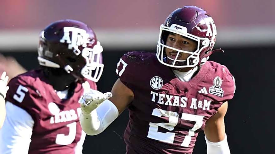 Where Texas A&M Goes at the LB Position After Daymion Sanford's Devastating Injury