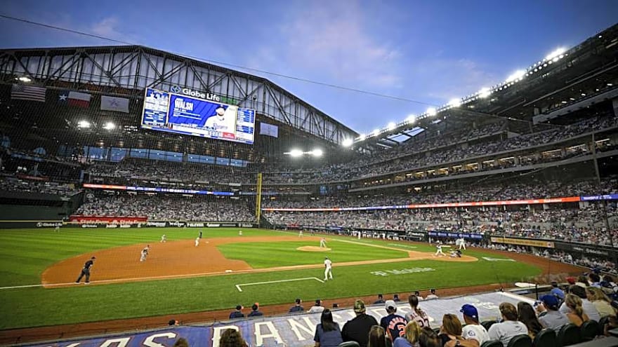 Rangers Sign Veteran Infielder as Depth and Potential Utilityman Option