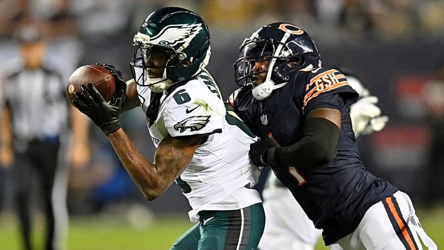MNF Broadcast Hinted at a Major In-House Development for Bears at Cornerback