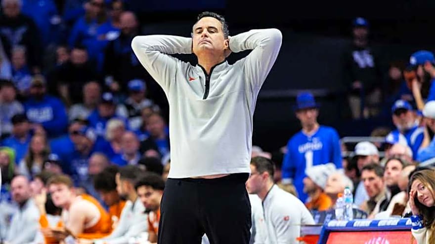 Texas Longhorns Slip in Latest Bracketology Projections