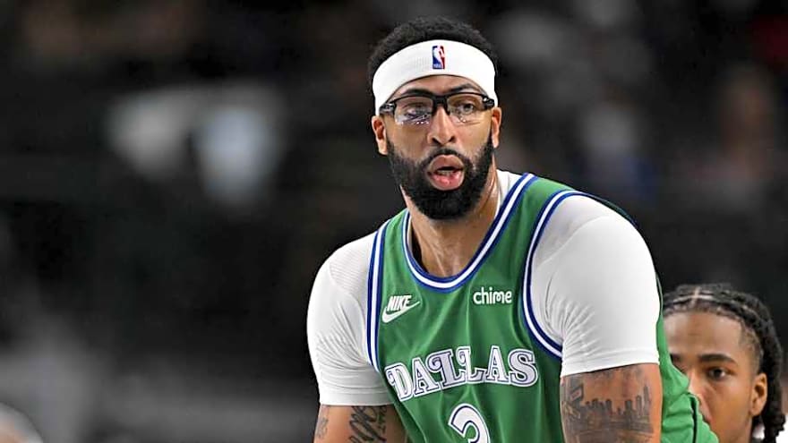 Desperate Eastern Conference team still interested in Mavericks' Anthony Davis trade