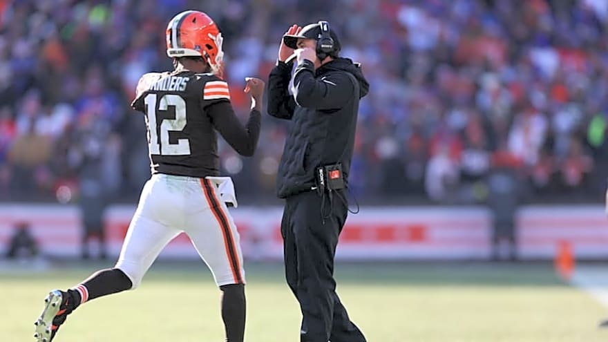 Here's what Kevin Stefanski said about Shedeur Sanders after Browns lost vs. Bills