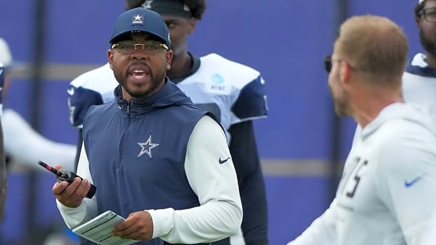 Dallas Cowboys 'Magician' Christian Parker Continues Drawing Rave Reviews