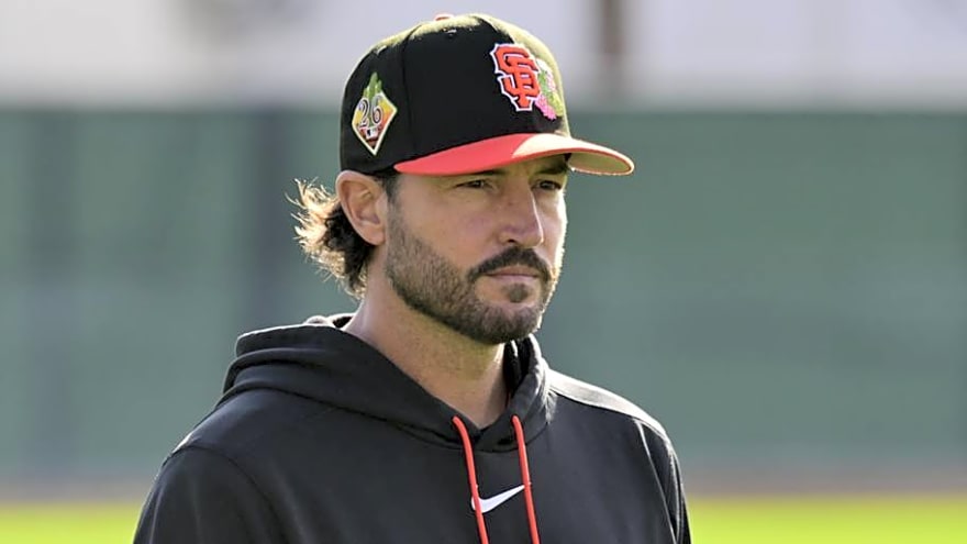 Giants Manager Tony Vitello Stresses Being an ‘All-American Teammate’