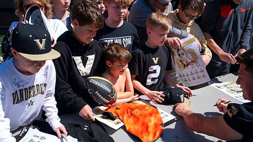 Why Georgia Flipping a Vanderbilt Committed Player Matters: The Anchor
