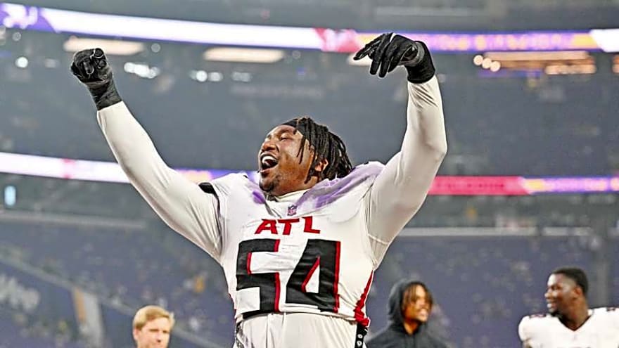 Atlanta Falcons’ Pass Rush Dominates Vikings with 6 Sacks in 22-6 Win