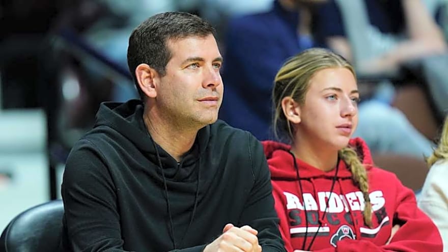 Celtics Could Trade 2 Players This Offseason: Report