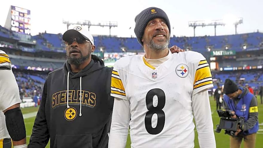 Aaron Rodgers Apologized in Emotional Goodbye to Mike Tomlin
