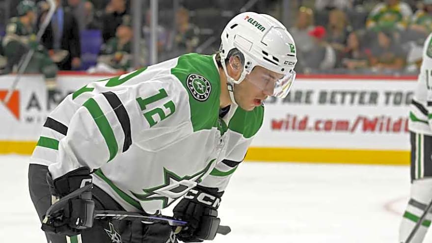 Stars Rookie Goes Viral for Unique Faceoff Move