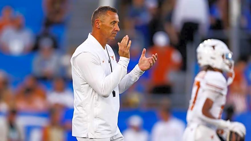 Steve Sarkisian Makes It Clear Where He Stands on Play-Calling Duties