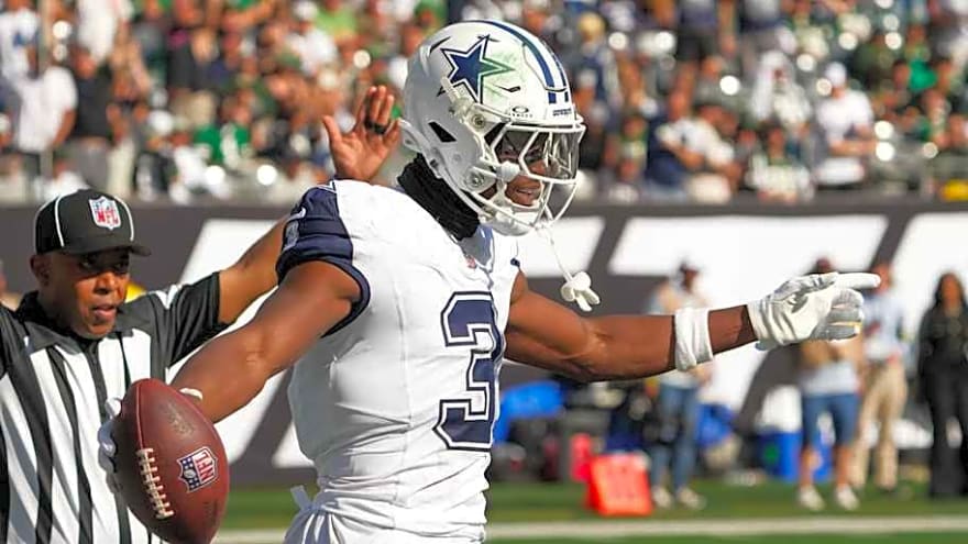 Cowboys urged to trade record-setting playmaker in puzzling NFL deadline move